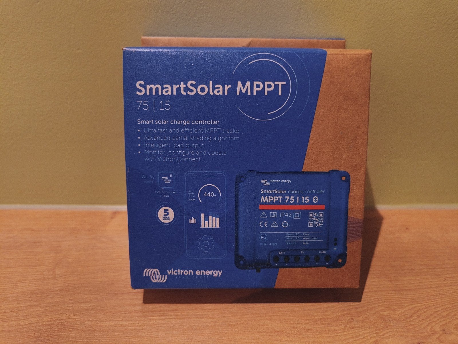 Victron Energy SmartSolar MPPT 75/15, Ophalen of Verzenden, Nieuw, Overige typen