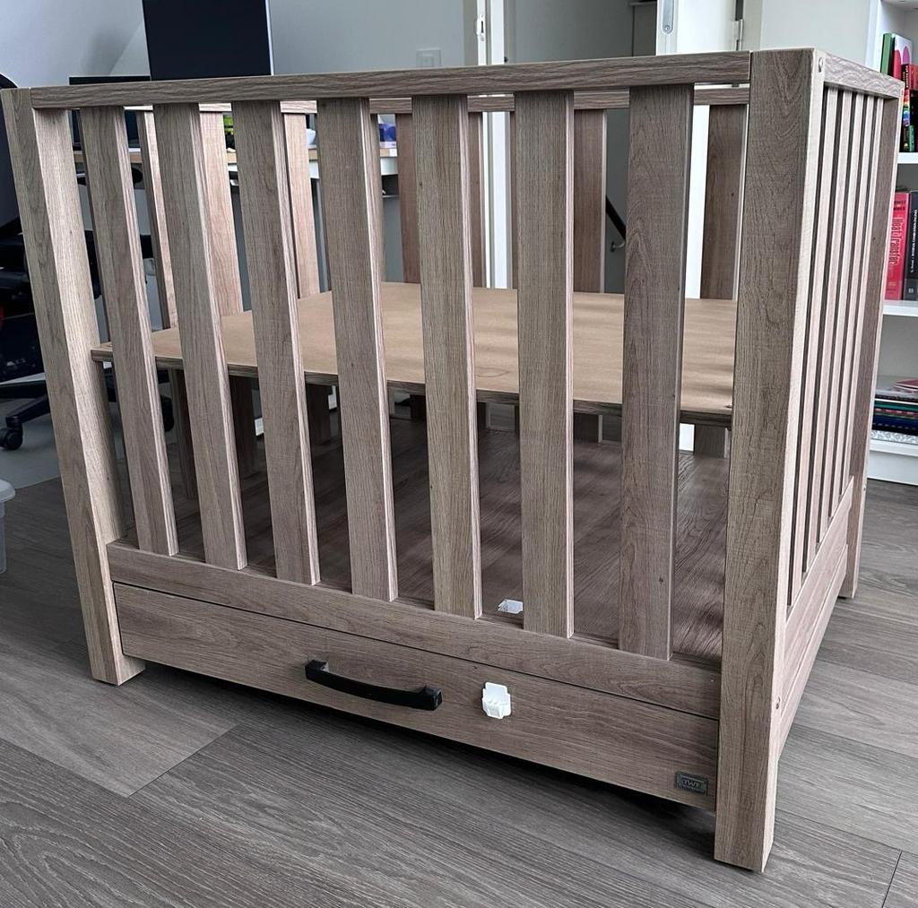 Baby box met lade - Zo goed als nieuw, Kinderen en Baby's, Ophalen, Zo goed als nieuw, Ledikant