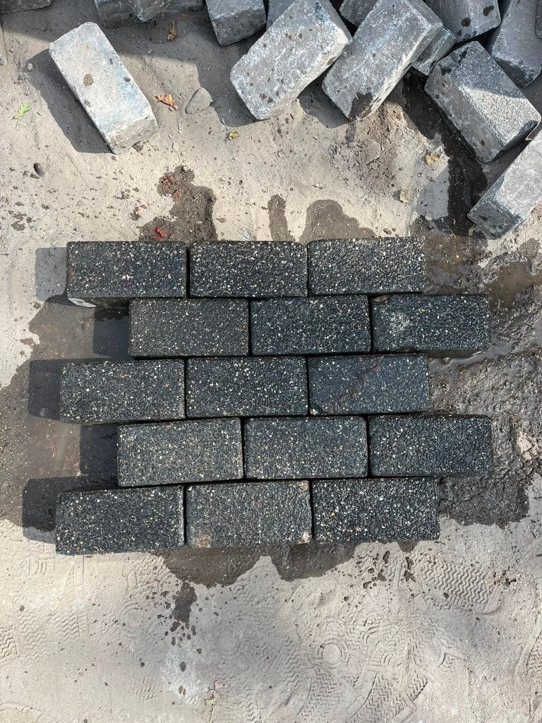gebruikte betonklinker bkk zwart 360 m2, Tuin en Terras, Ophalen of Verzenden, Gebruikt, Beton, Klinkers