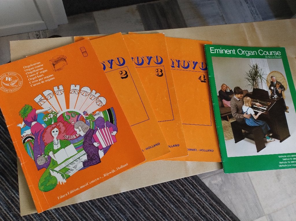 Lesboeken orgel,beginners niveau., Muziek en Instrumenten, Orgel, Gebruikt, Overige genres, Les of Cursus