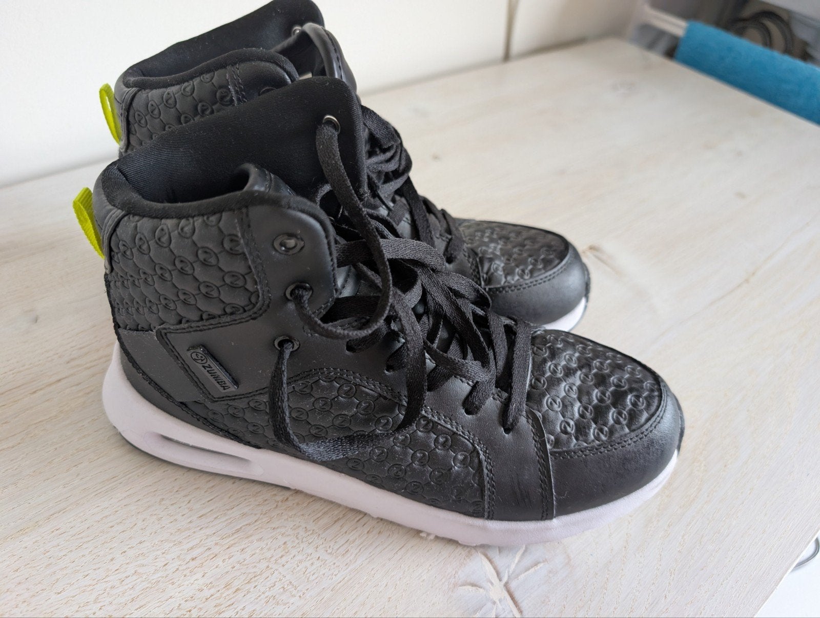 Zumba schoenen air boss mt 40 zwart leer, Sport en Fitness, Ophalen of Verzenden, Zo goed als nieuw, Schoenen