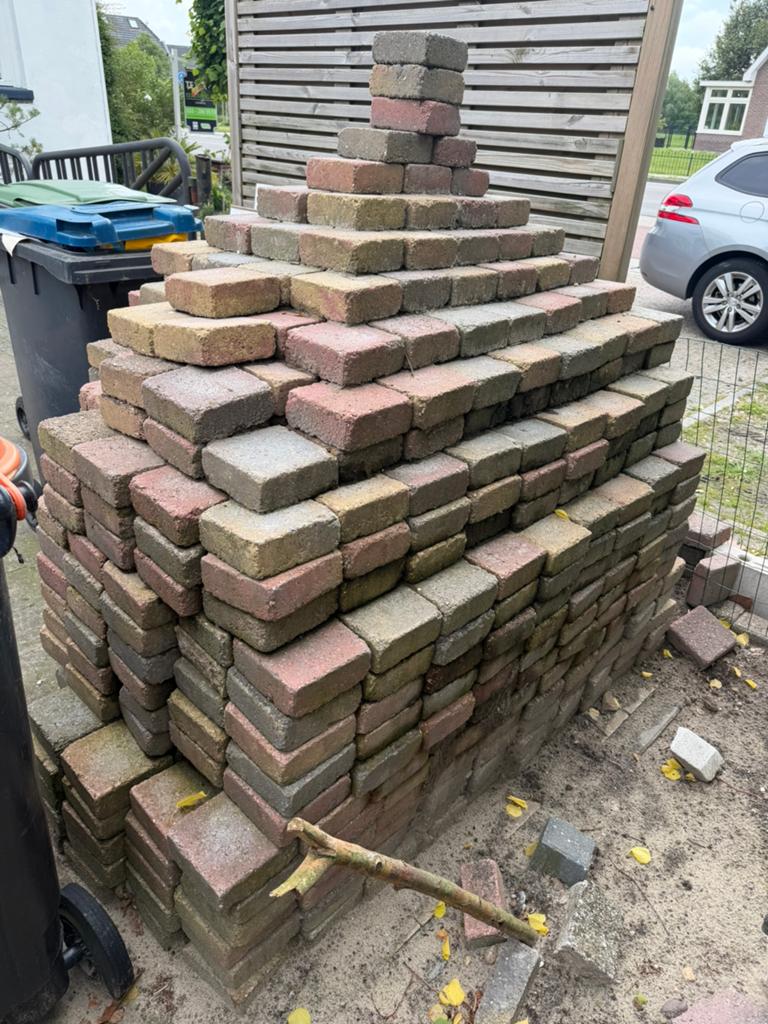 Tegels voor tuin/terras gratis af te halen, Tuin en Terras, Ophalen, Zo goed als nieuw, Beton, Terrastegels