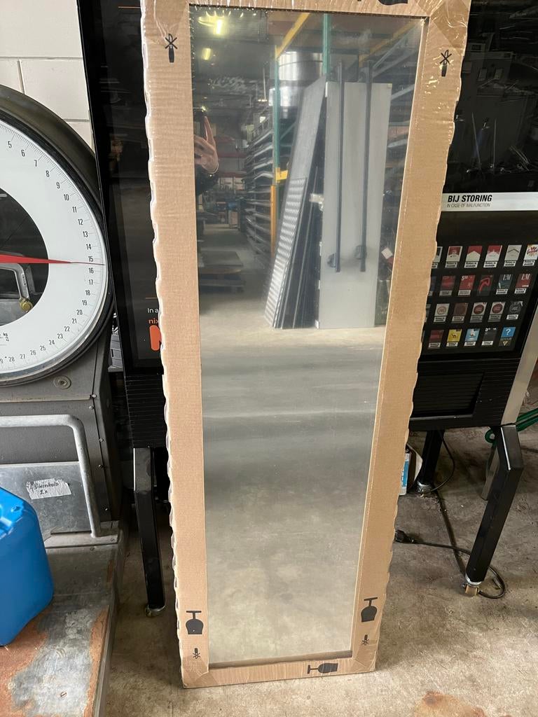 IKEA GRUA spiegel 45x140 cm, nieuw in verpakking 2x, Ophalen, Minder dan 50 cm, 100 tot 150 cm, Zo goed als nieuw