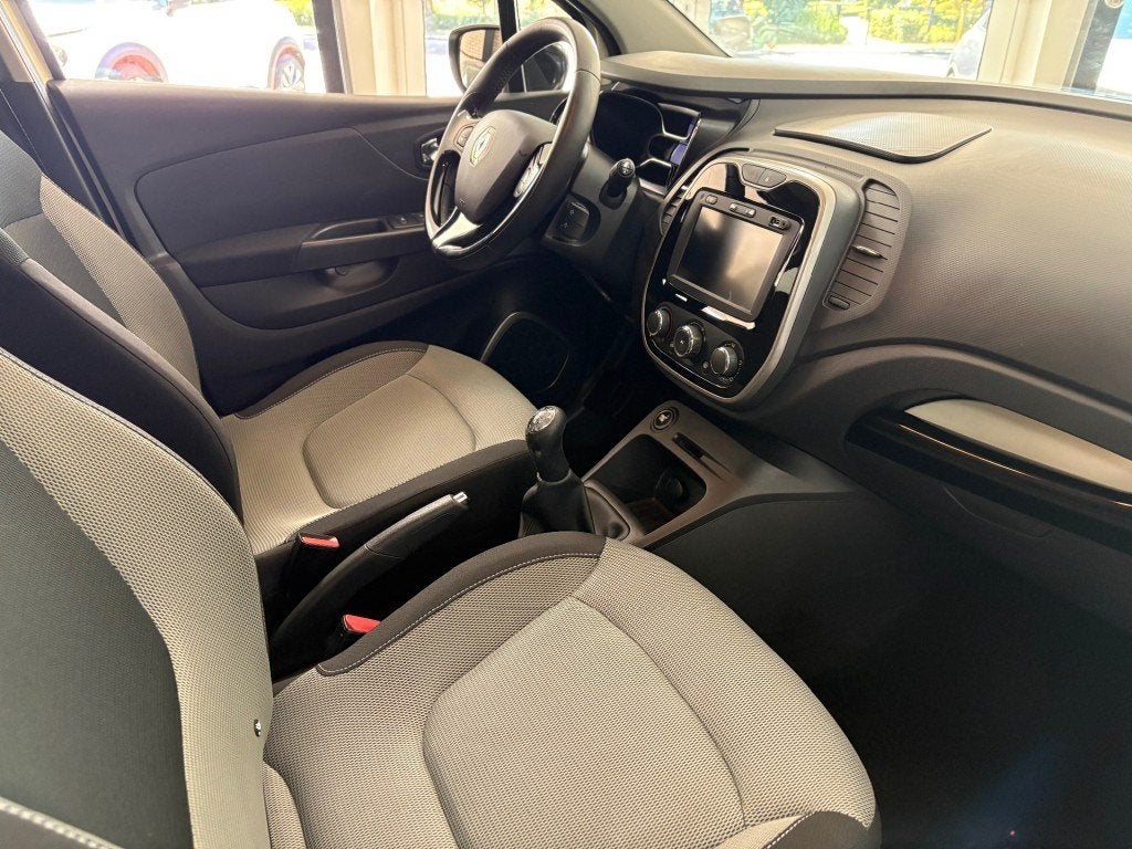 Renault CAPTUR TCE Navigatie PDC Airco NL auto NAP Keyless L, Voorwielaandrijving, Gebruikt, Huisgarantie, Met garantie (alle)