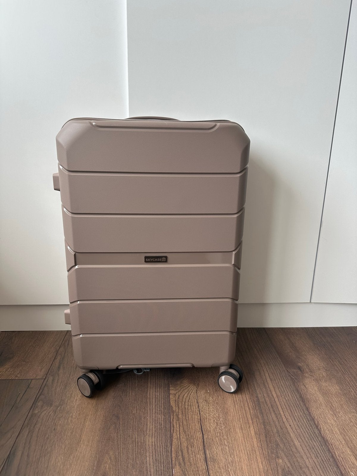 2x Skycase Koffer Nieuw 76 Liter, Ophalen, Hard kunststof, 45 tot 55 cm, 70 cm of meer