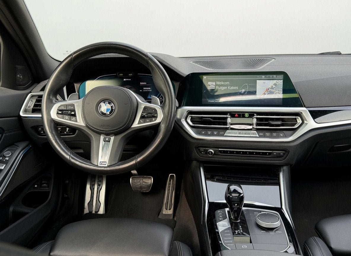 BMW 3-serie 330e High Executive M- Sport, panoramadak, lazer, Auto's, 1998 cc, Achterwielaandrijving, Gebruikt, Bedrijf