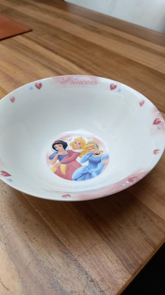 Kinderbordje, papbordje van Disney., Ophalen of Verzenden, Sneeuwwitje of Doornroosje, Zo goed als nieuw, Servies