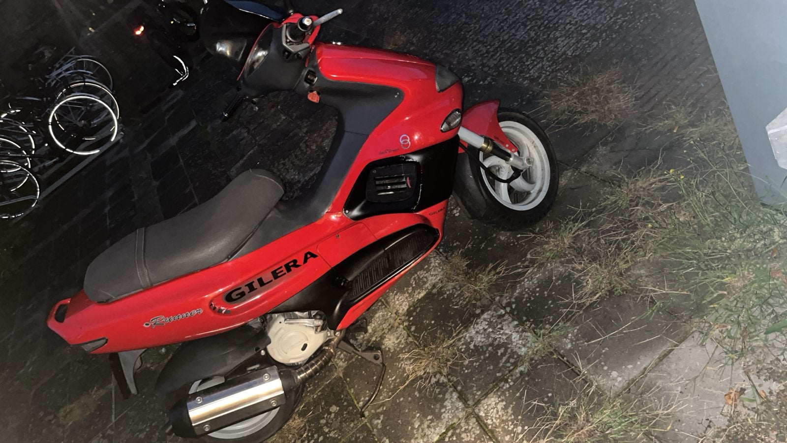 Gilera Runner Scooter - Rood, Goede Staat, Fietsen en Brommers, Ophalen of Verzenden, Gebruikt