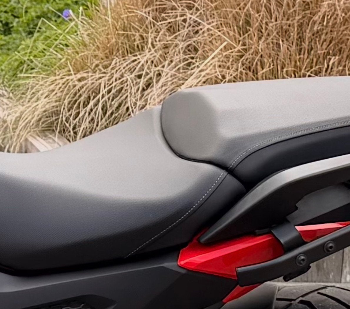 Honda nc 750 x standaart Motorzadel origineel, Motoren, Accessoires | Koffers en Tassen, Ophalen of Verzenden