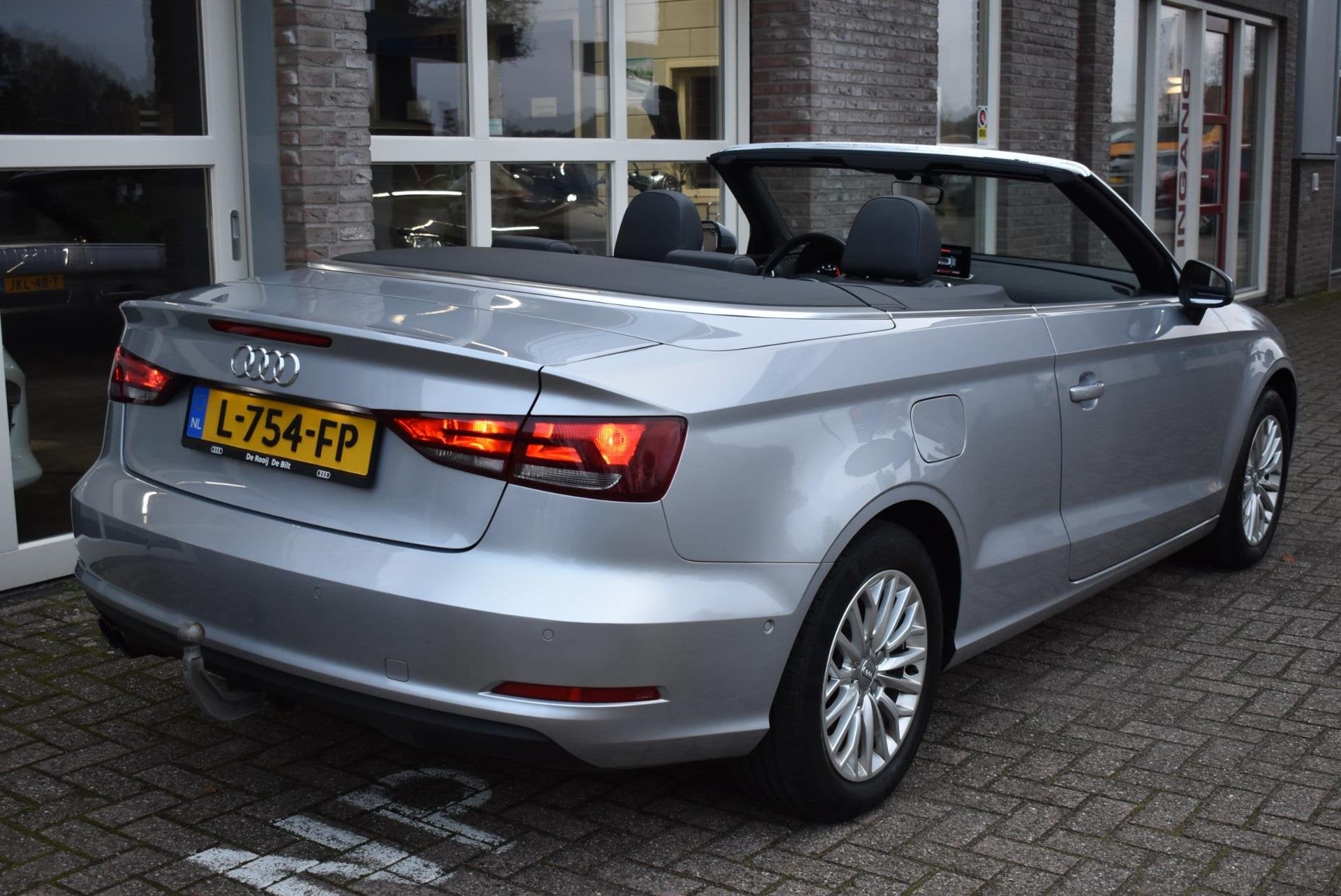 Audi A3 Cabriolet 1.4 TFSI Ambiente Pro Line Plus Cabrio Dea, Auto's, Audi, Dealer onderhouden, Gebruikt, 4 cilinders, Leder