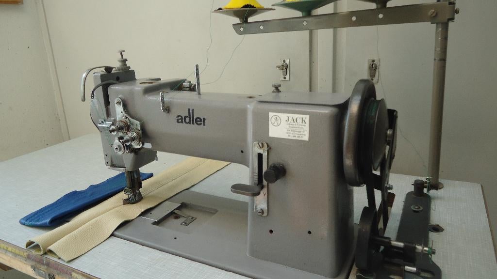 Industrie Naaimachine Adler 2 Naalds 3 Voudig transport(167, Overige merken, Gebruikt, Ophalen of Verzenden, Naaimachine