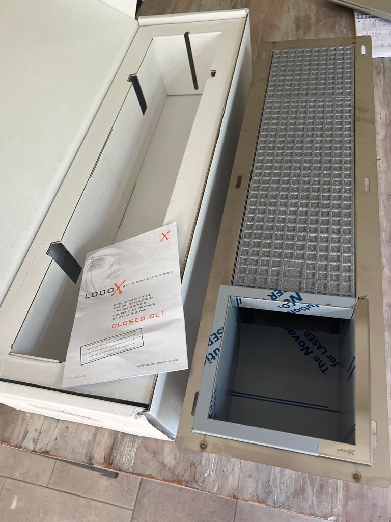 LoooX Closed CL1 rvs Toiletrolhouder -reserverolhouder, Ophalen of Verzenden, Nieuw, Overige kleuren, Overige typen