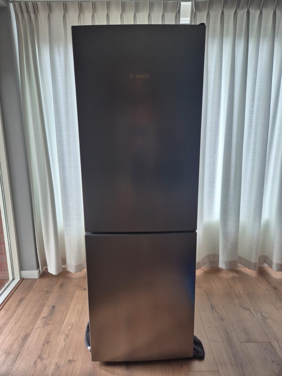 Bosch Koelvriescombinatie 60x60x175cm Low Frost LED, Witgoed en Apparatuur, Ophalen, 200 liter of meer, 60 cm of meer, Met aparte vriezer