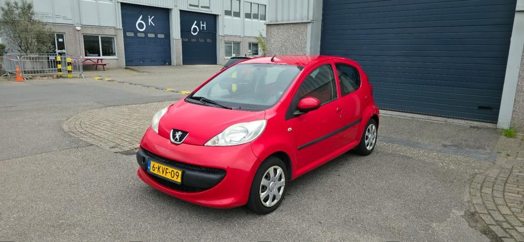 Peugeot 107 1.0 12V 5DR 2007 Rood, Voorwielaandrijving, 4 stoelen, 68 pk, Bedrijf