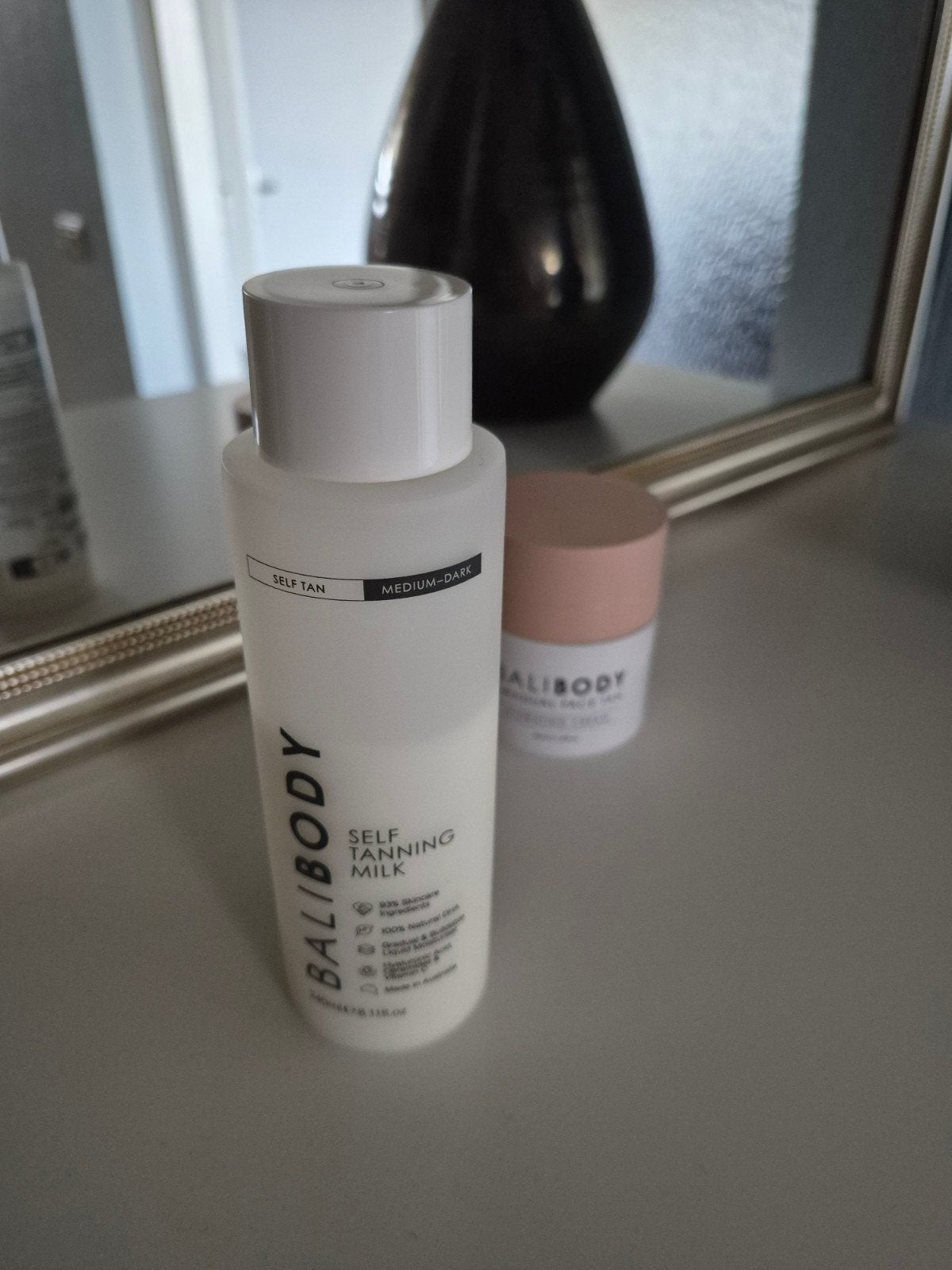 Selftan BaliBody Milk Medium-Dark + gratis potje, Sieraden, Tassen en Uiterlijk, Uiterlijk | Lichaamsverzorging, Ophalen of Verzenden
