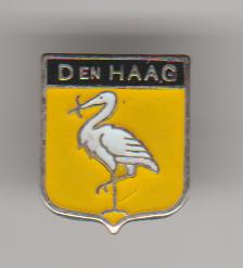 Den Haag ooievaar pin. vintage, Verzamelen, Speldjes, Pins en Buttons, Verzenden, Zo goed als nieuw