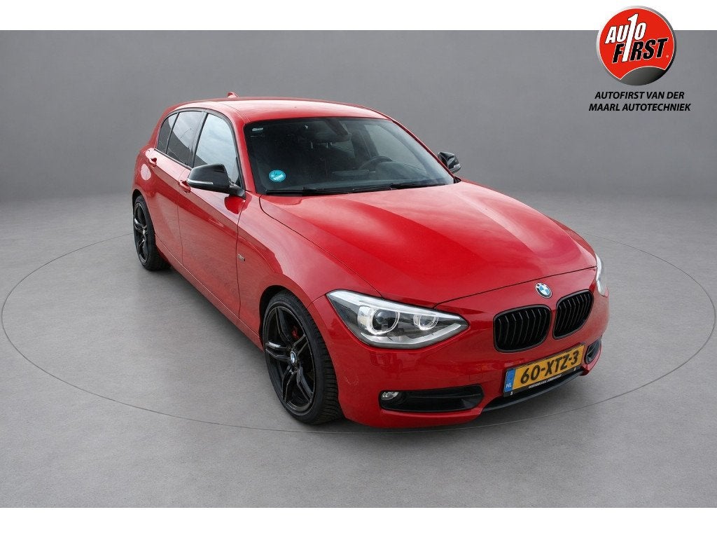 BMW 1-serie 116i Business /LET OP VERBRUIKT OLIE (bj 2012), 1-Serie, Euro 5, Gebruikt, Zwart