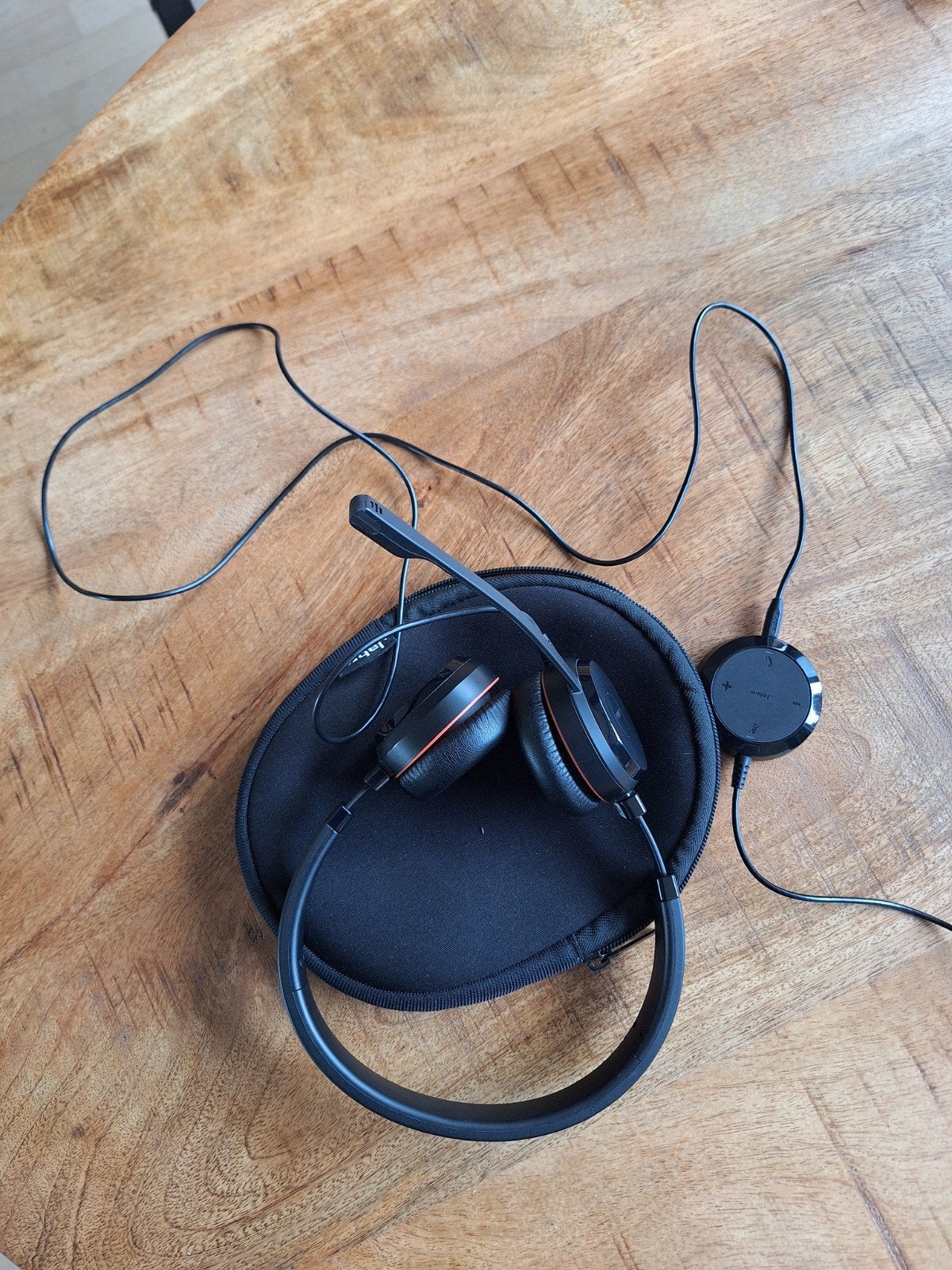 Jabra Evolve 30 II Bedrade Headset met Microfoon, Gebruikt, On-ear, Ophalen of Verzenden, Draagtas/etui
