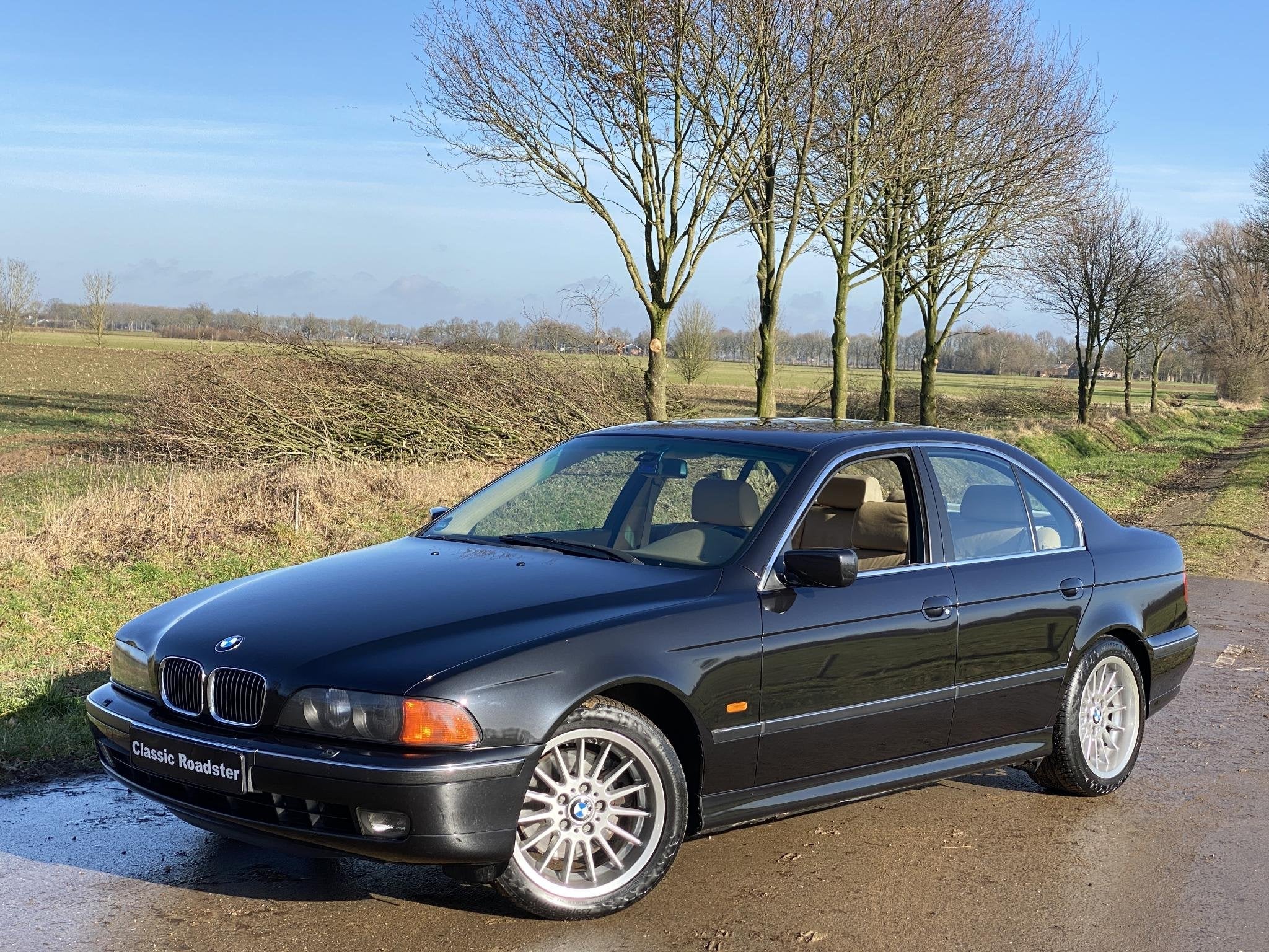 BMW 5-serie 535i E39 V8 AUTOMAAT, LEDER, SCHUIFDAK, Auto's, BMW, Automaat, Achterwielaandrijving, Gebruikt, 2000 kg
