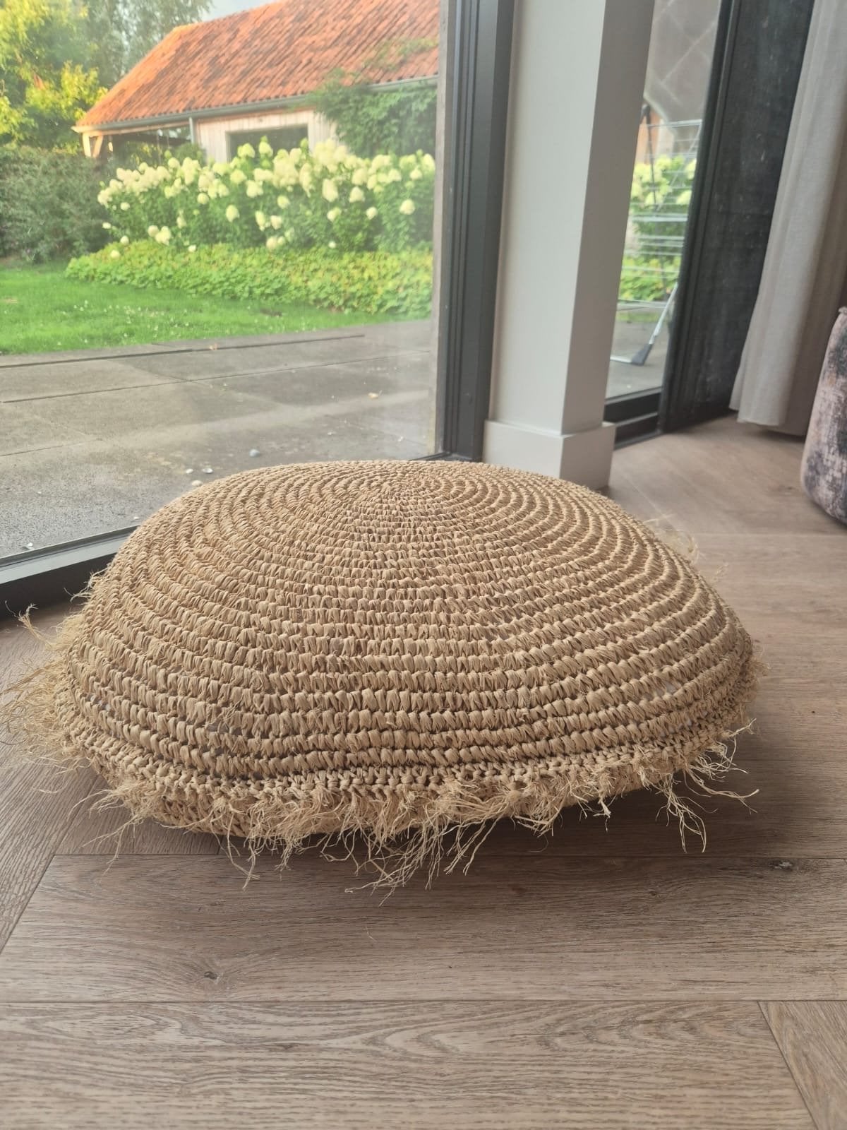 Rond rieten kussen - vloerkussen - zitkussen, Huis en Inrichting, Woonaccessoires | Kussens, Overige merken, Gebruikt, Beige, Rond