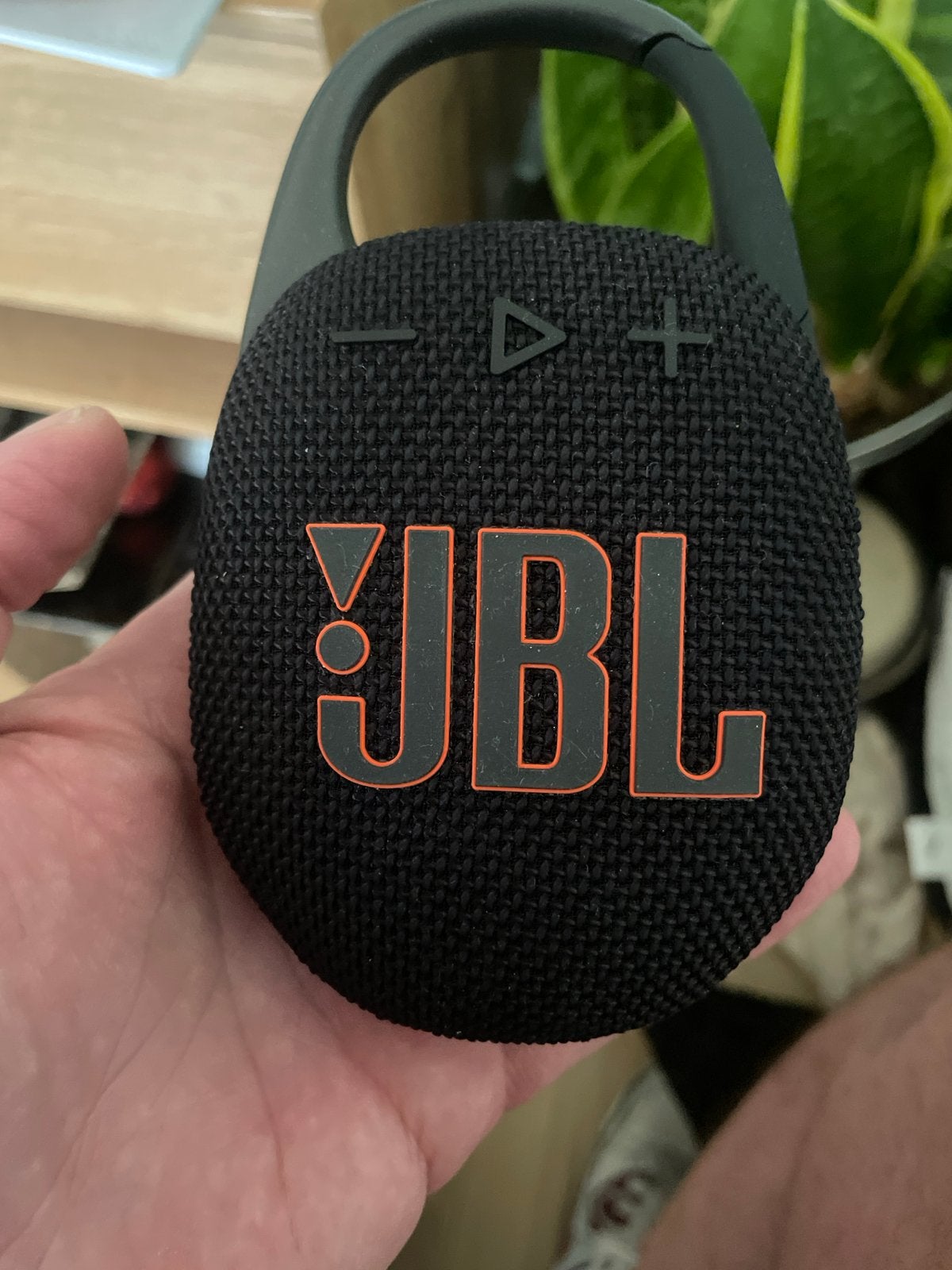 JBL Clip 4 Draagbare Bluetooth Speaker - Zwart, Ophalen, JBL, Zo goed als nieuw, Draagbare speaker