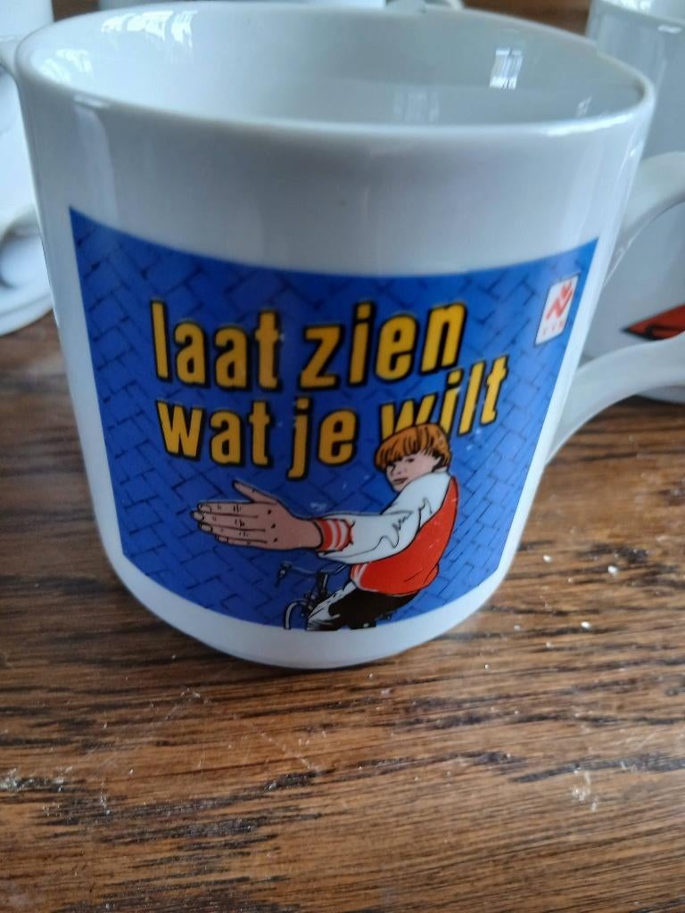 6 bekers met tekst, Nieuw, Ophalen of Verzenden, Overige stijlen, Kop(pen) en/of Schotel(s)