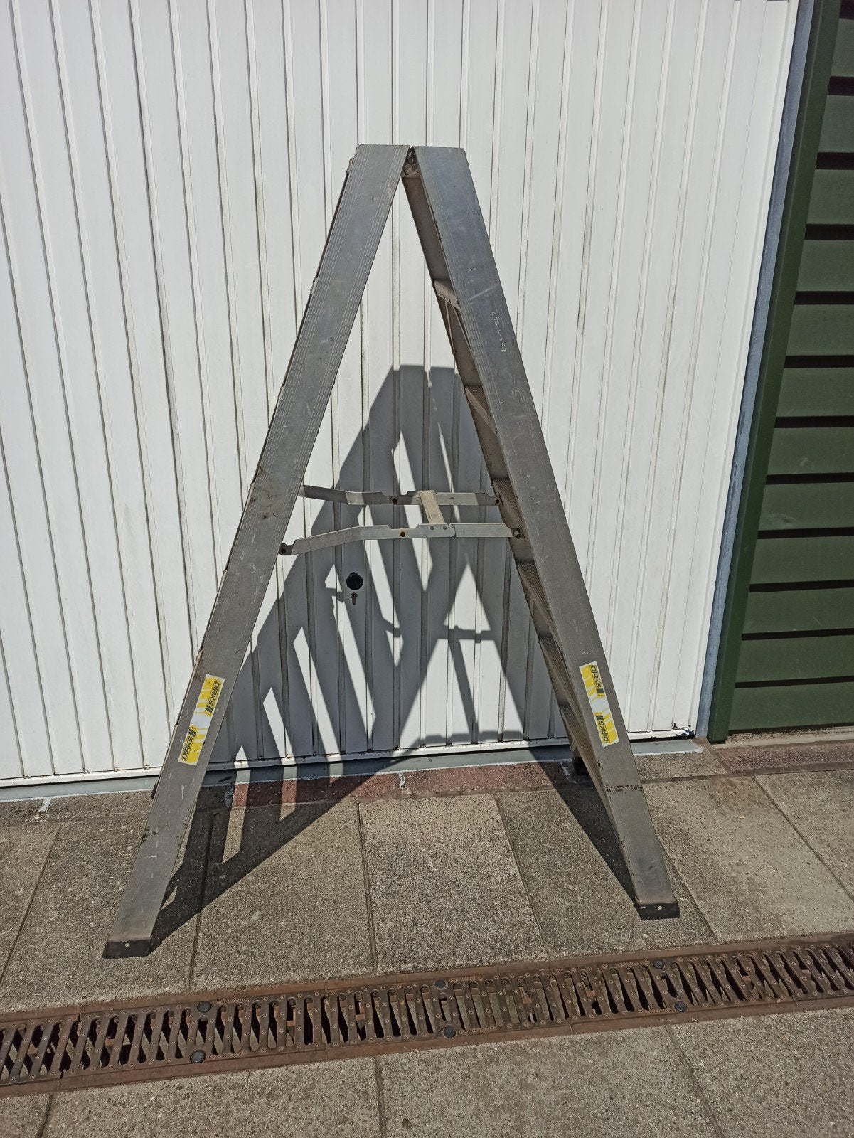 Dirks  trap 1,66m hoog, Ophalen, Minder dan 2 meter