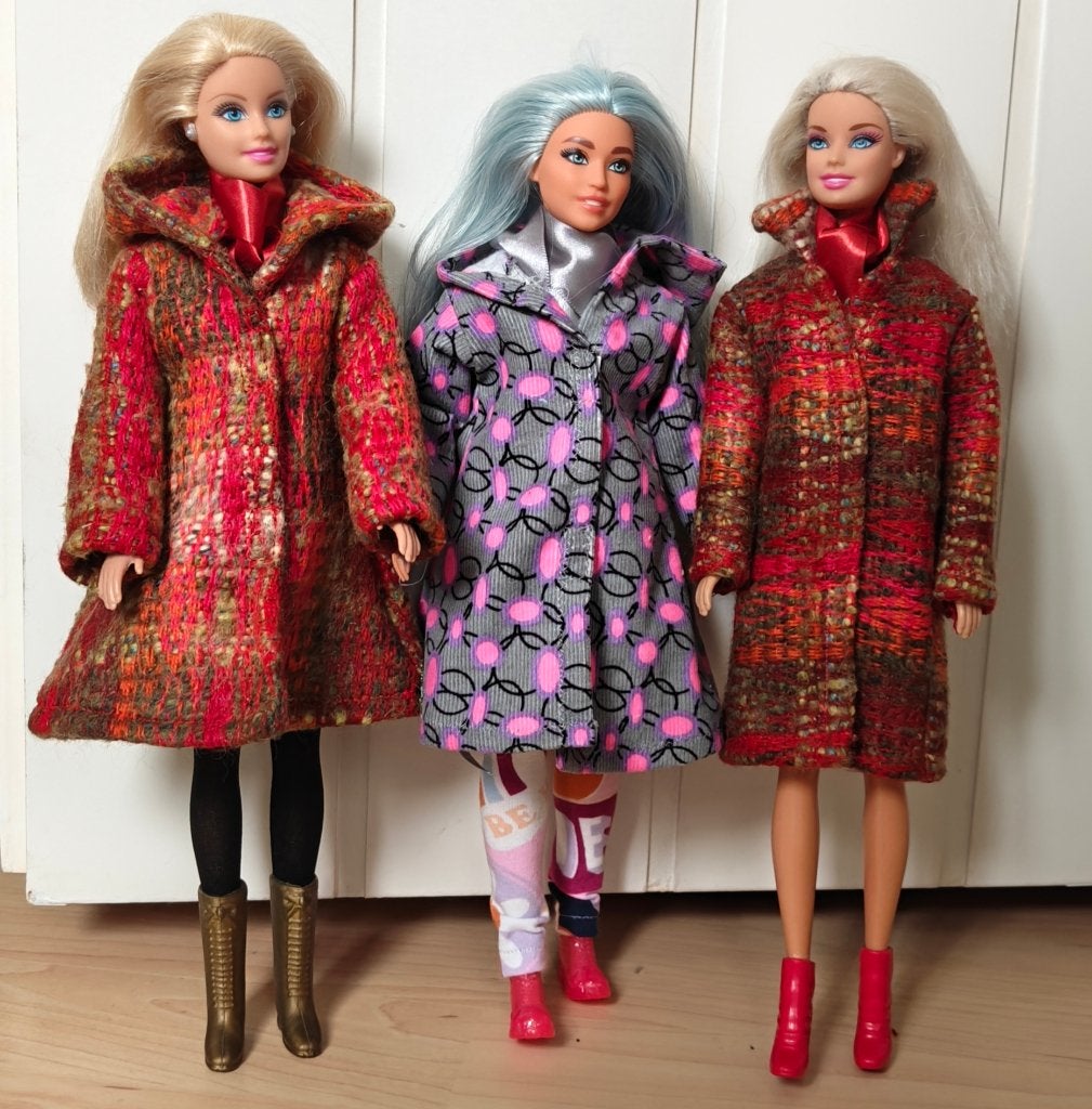Barbiekleding/Barbiekleertjes: Mantels voor Curvy en Barbie, Verzenden, Nieuw, Barbie