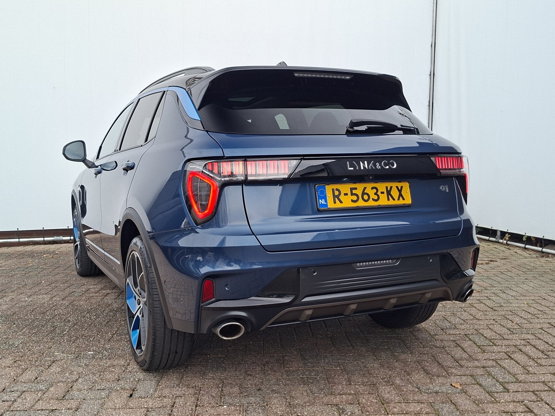 Lynk & Co 01 15x Op voorraad1.5 PHEV 262PK Adapt.Cruise 360, Auto's, Lynk & Co, Euro 6, Blauw, 120 €/maand, Origineel Nederlands