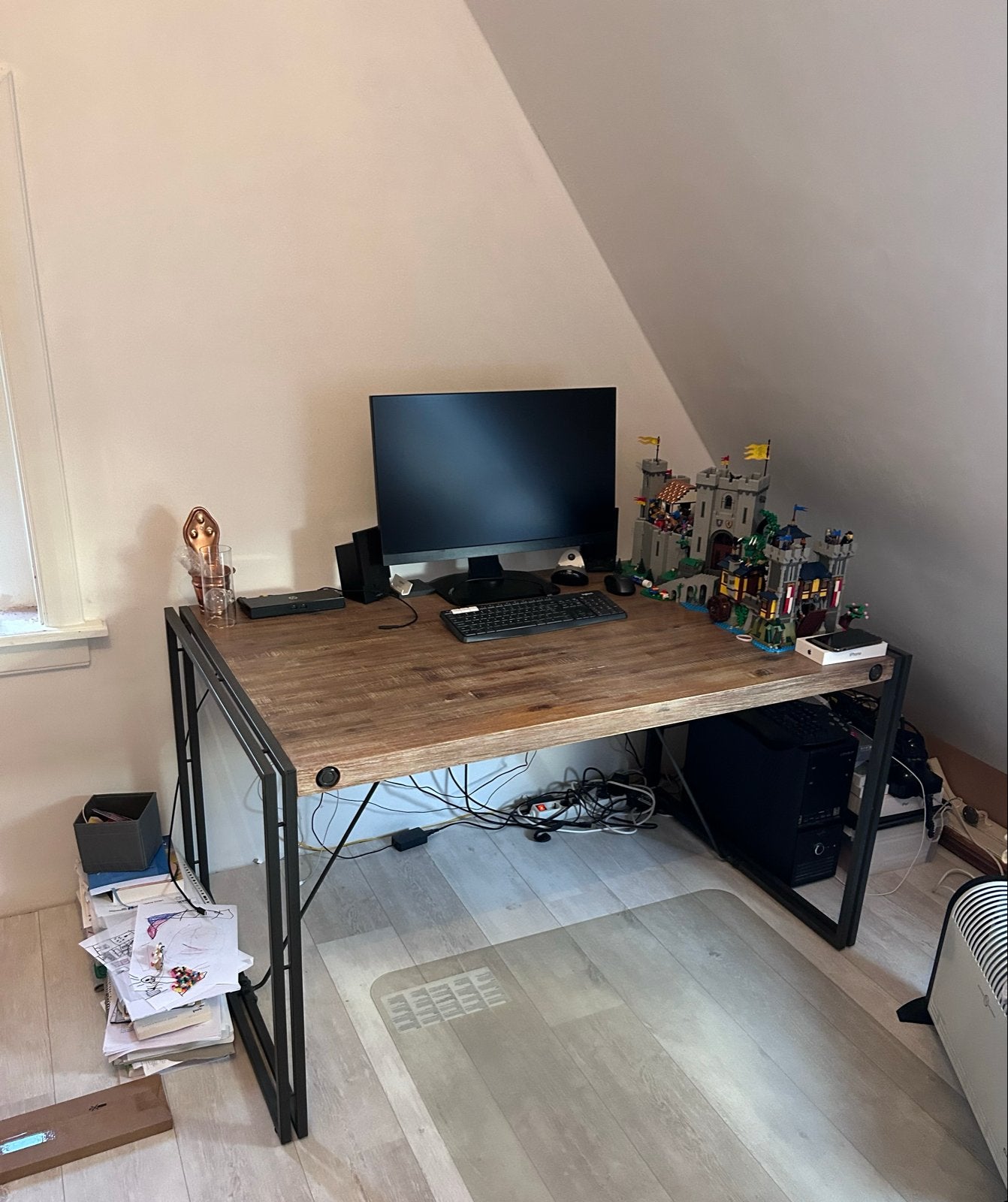 Stevig houten eettafel met metalen frame, Ophalen, Gebruikt, 100 tot 150 cm, 50 tot 100 cm