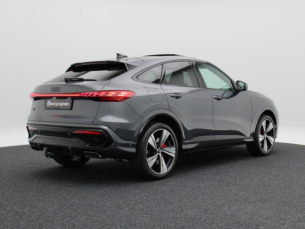 Audi Q5 S edition Competition e-hybrid | 367 Pk | Privacy gl, Auto's, Automaat, 4 cilinders, 150 min, Bedrijf