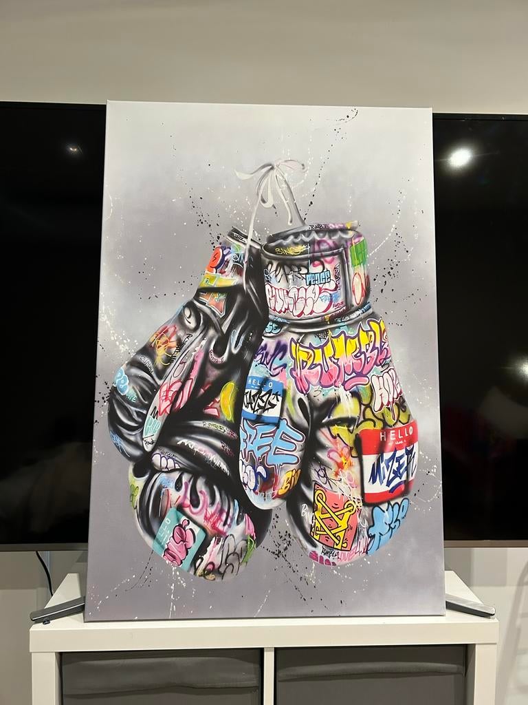 2 Schilderijen Wallfield: Champagne & Boxing Gloves, Ophalen