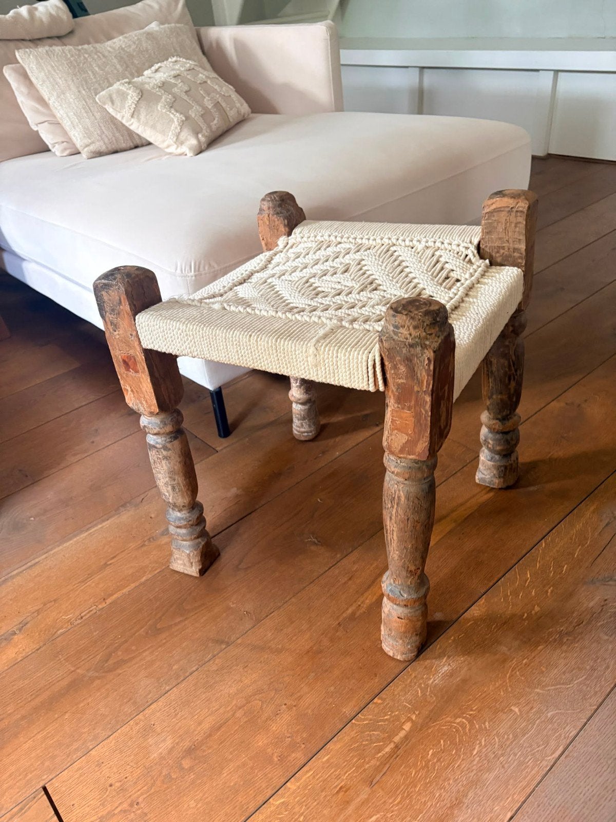 Daybed kruk uit India, Minder dan 55 cm, Vierkant, Zo goed als nieuw, Hout