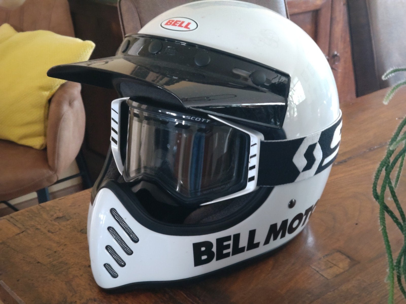 Bell Moto III, Ophalen of Verzenden, Tweedehands, Integraalhelm, Overige merken