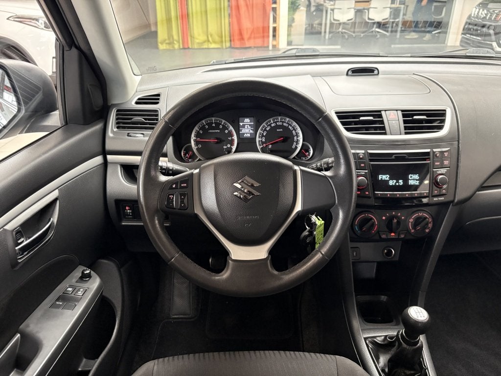 Suzuki Swift 1.2 Comfort [ TREKHAAK I ALL SEASON I STOELVERW, Auto's, Stof, Gebruikt, Swift, Origineel Nederlands