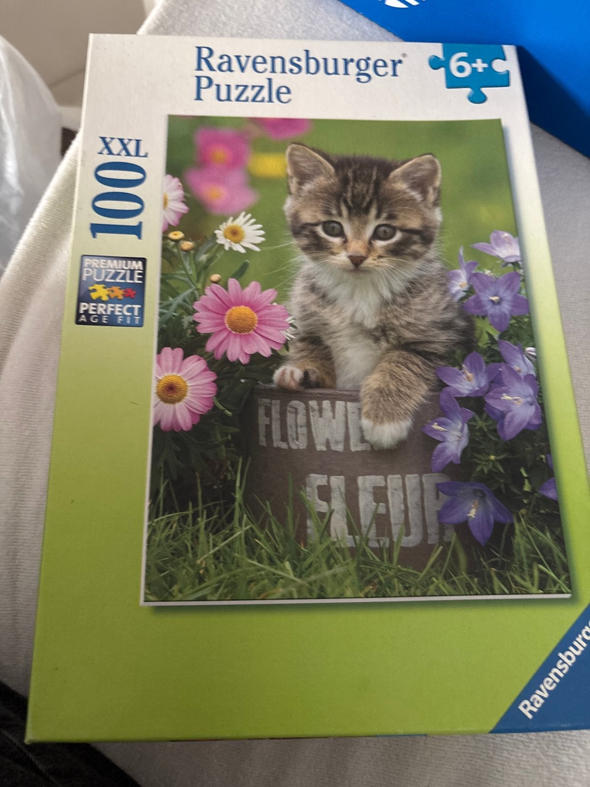 Ravensburger Legpuzzel 100 stukjes - Katje in bloemen, Ophalen of Verzenden, Minder dan 500 stukjes, Zo goed als nieuw, Legpuzzel