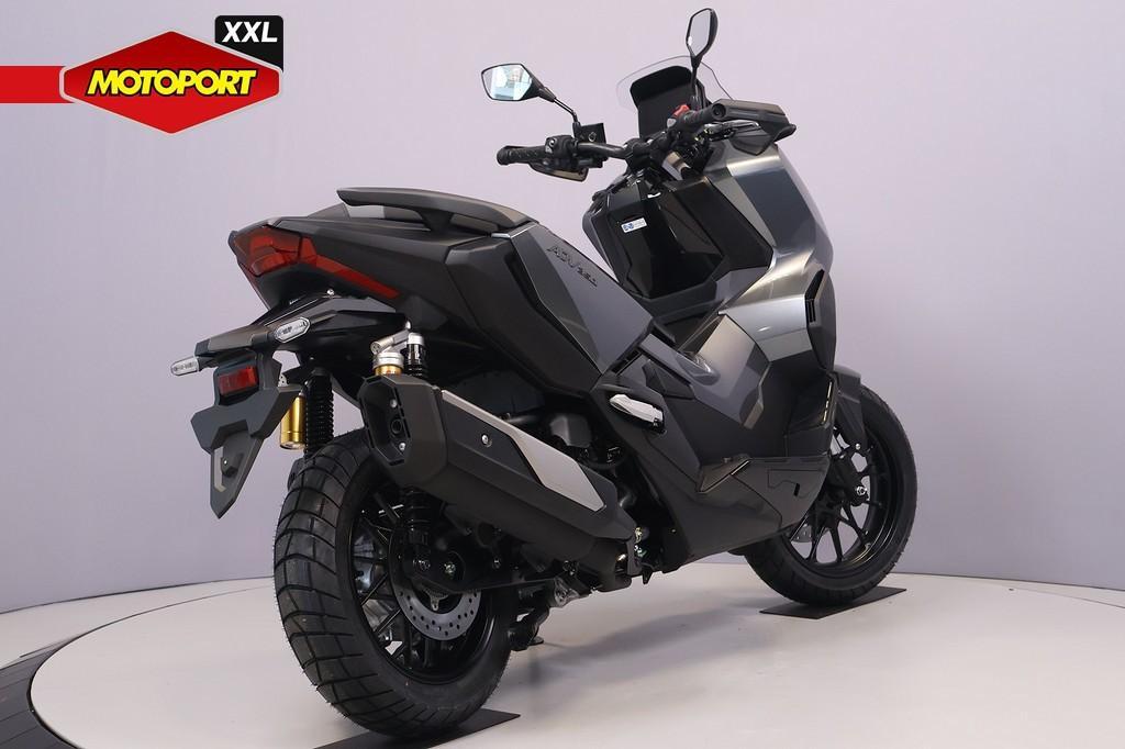 Honda ADV350, Motoren, Motoren | Honda, Scooter, Bedrijf