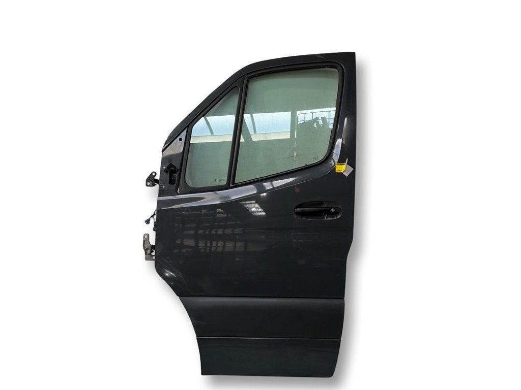 Portier Links Voor Sprinter 3,5t (907.6/910.6) 2019, Gebruikt, Mercedes-Benz AG, Mercedes-Benz, Mercedesstraße 120, Stuttgart 70372, , Duitsland