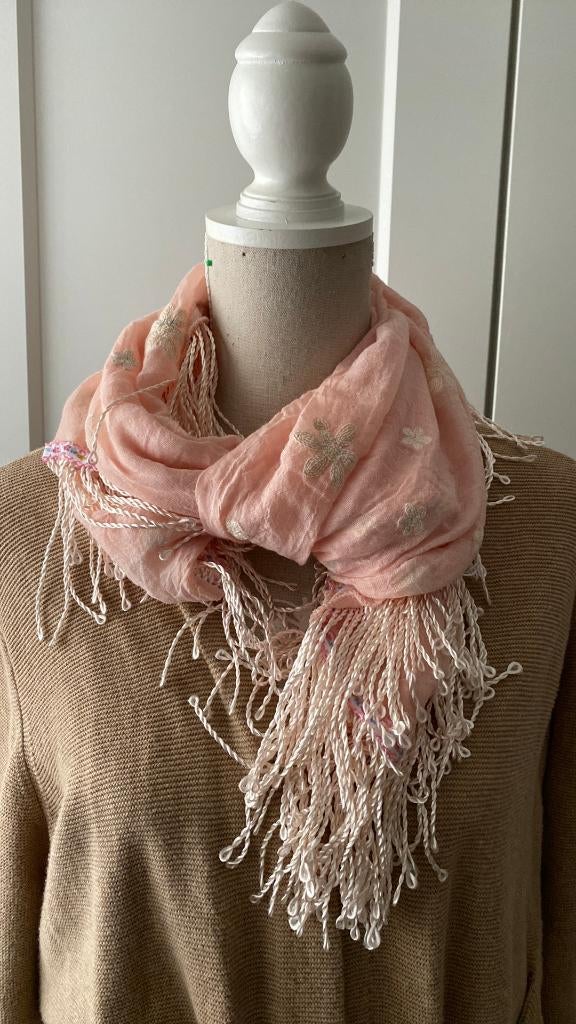 Sjaal Zalm-roze 175x80 cm Ibiza-stijl, Kleding | Dames, Ophalen of Verzenden, Nieuw, Maat 46/48 (XL) of groter, Sjaal