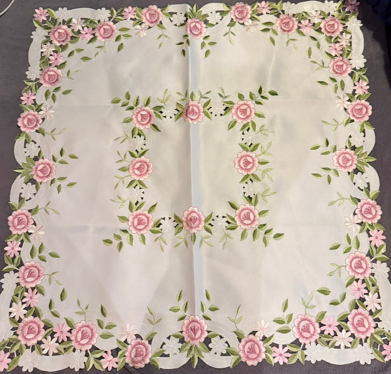Tafelkleedje - NIEUW  in verpakking - bloem motief, Ophalen of Verzenden, Nieuw, Vierkant, Binnen