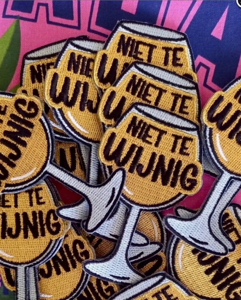Embleem Niet Te Weinig | Durskes Carnaval Brabant Oeteldonk, Carnaval, Verzenden, De Durskes, Nieuw
