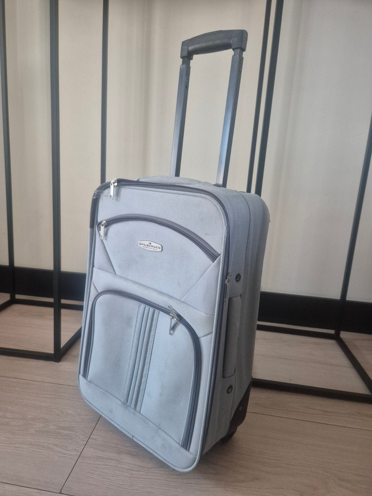 Handige trolley - handbagage formaat, Uitschuifbare handgreep, Gebruikt, 50 tot 60 cm, Ophalen of Verzenden