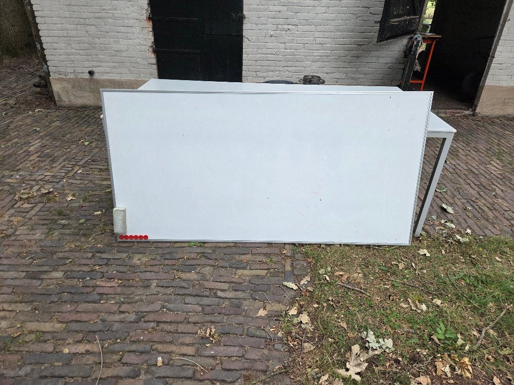 Magneetbord, Ophalen, Zo goed als nieuw, Magneetbord