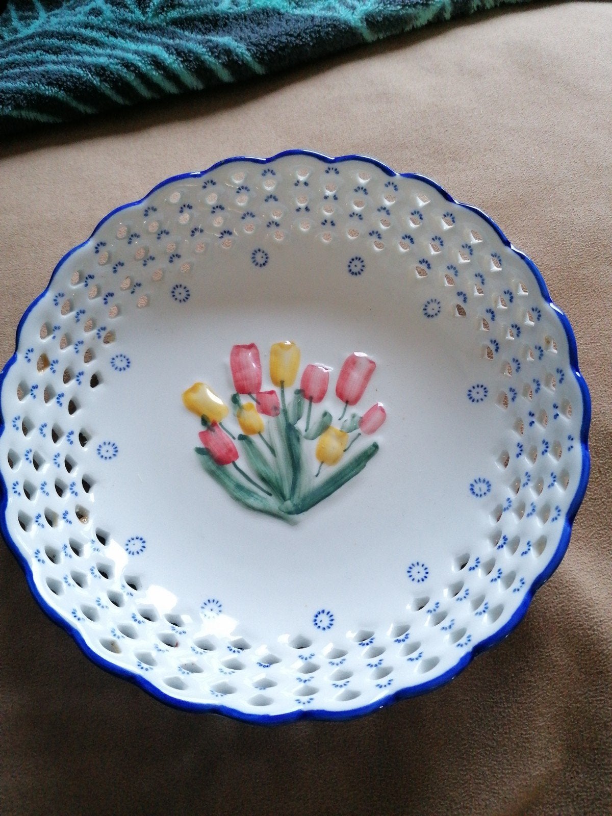Uniek Delfts Blauw schaaltje met tulpen - Eye Catcher, Antiek en Kunst, Ophalen