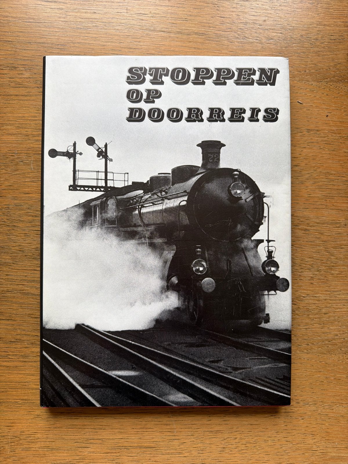 Stoppen op Doorreis: Historische Treinen en Trams, Ophalen of Verzenden, Gelezen, Trein