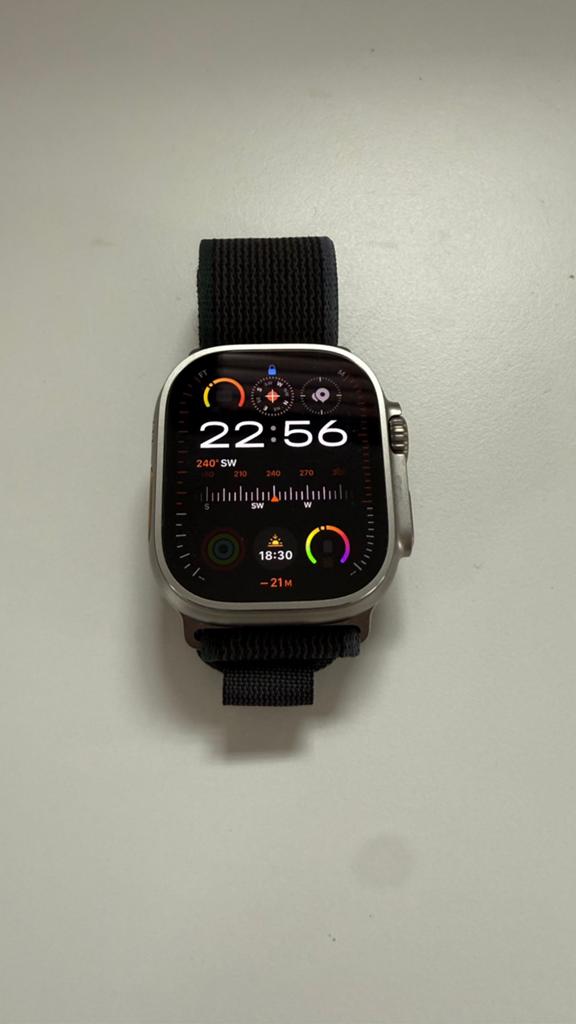 Apple Watch Ultra 2 met Trail Loop bandje, Afstand, Zwart, IOS, Nieuw
