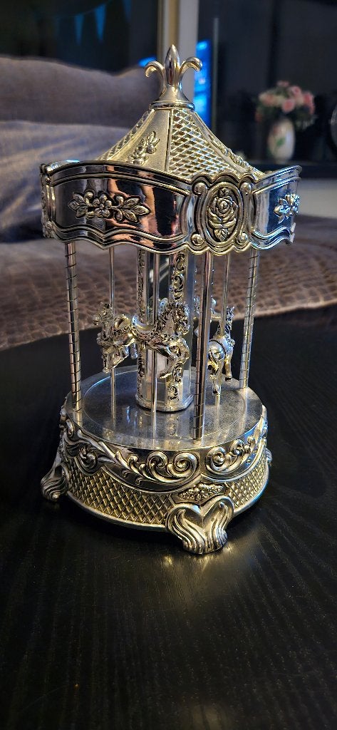 Wallace Silversmiths Carrousel, Antiek en Kunst, Ophalen of Verzenden, Zilver, Beweegbaar