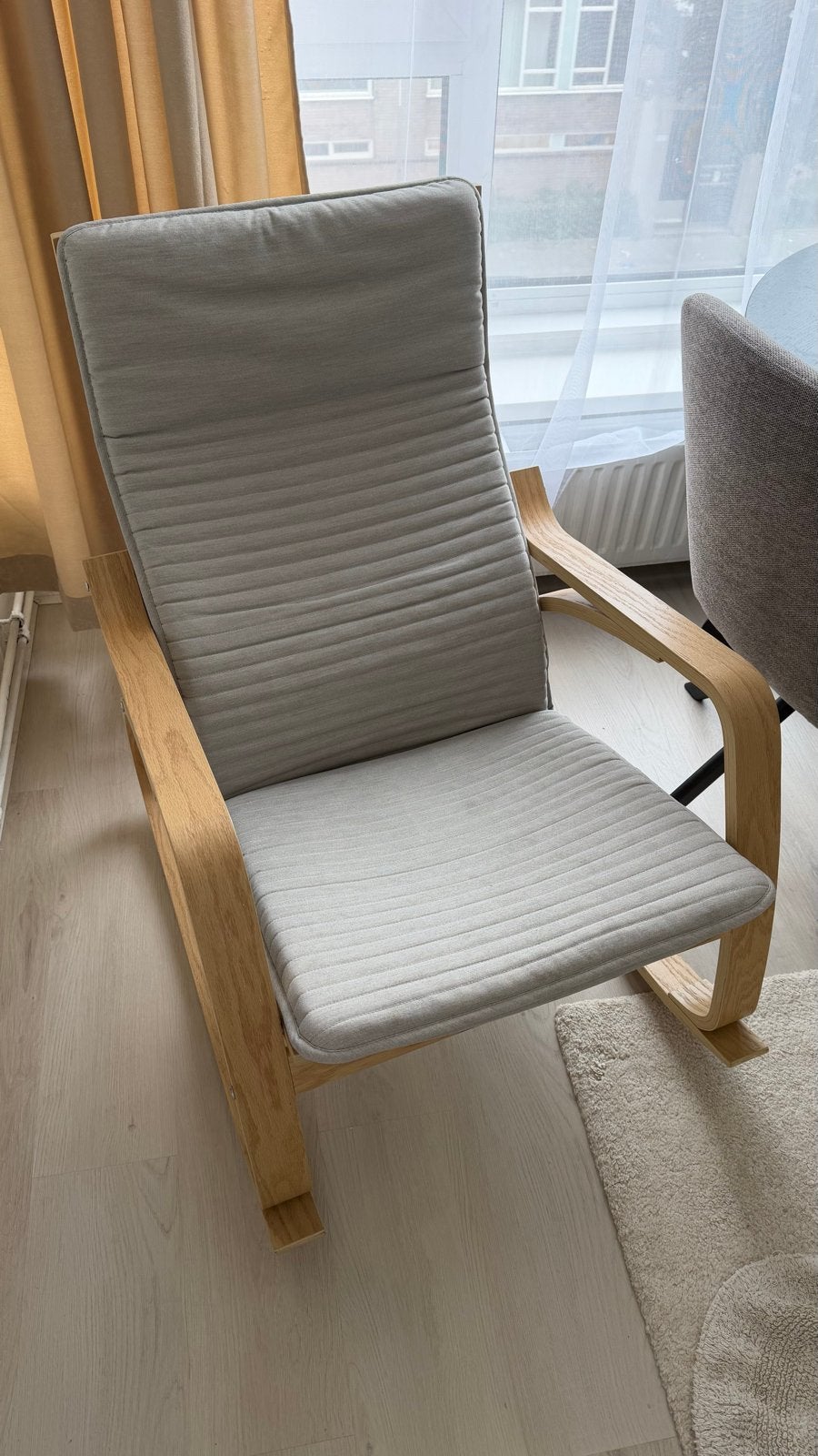 IKEA POÄNG Schommelstoel - Berkenfineer/Knisalichtbeige, Ophalen, 75 tot 100 cm, Zo goed als nieuw, 50 tot 75 cm