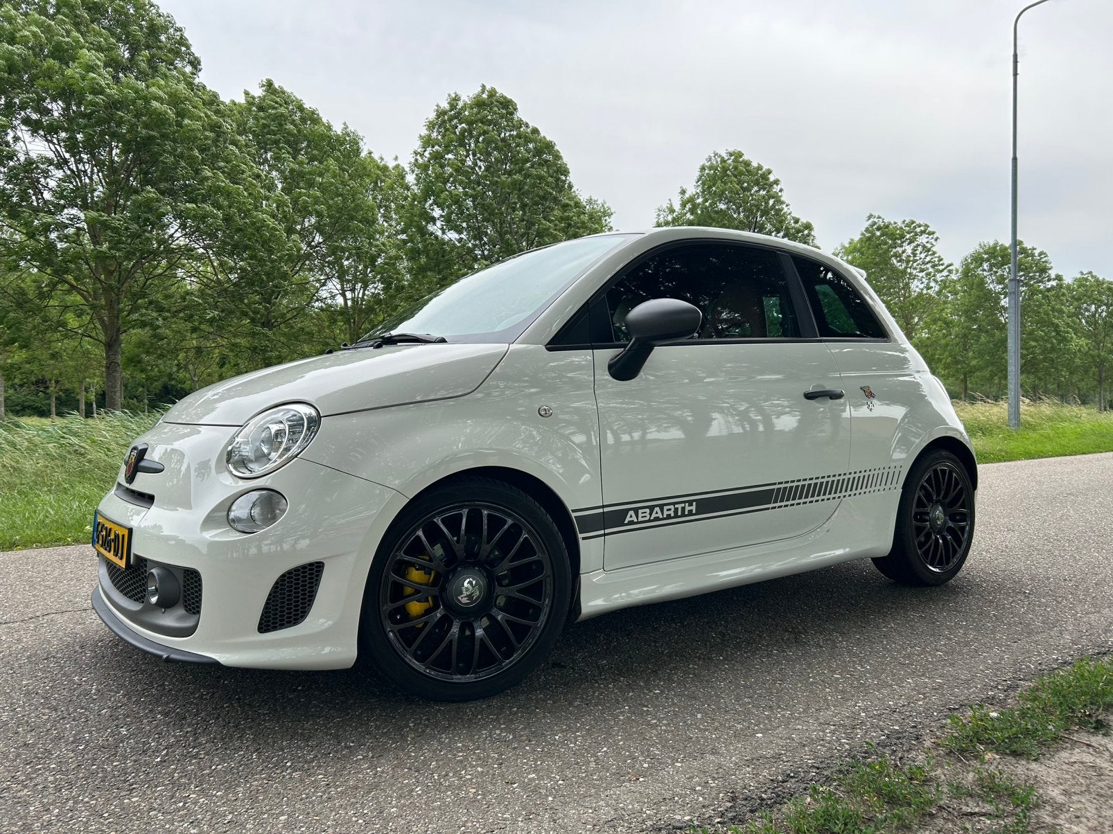 Fiat Abarth 595 Competizione |160pk | Sabelt | Nieuwe APK, Auto's, Fiat, Voorwielaandrijving, 15 km/l, 40 €/maand, 4 cilinders