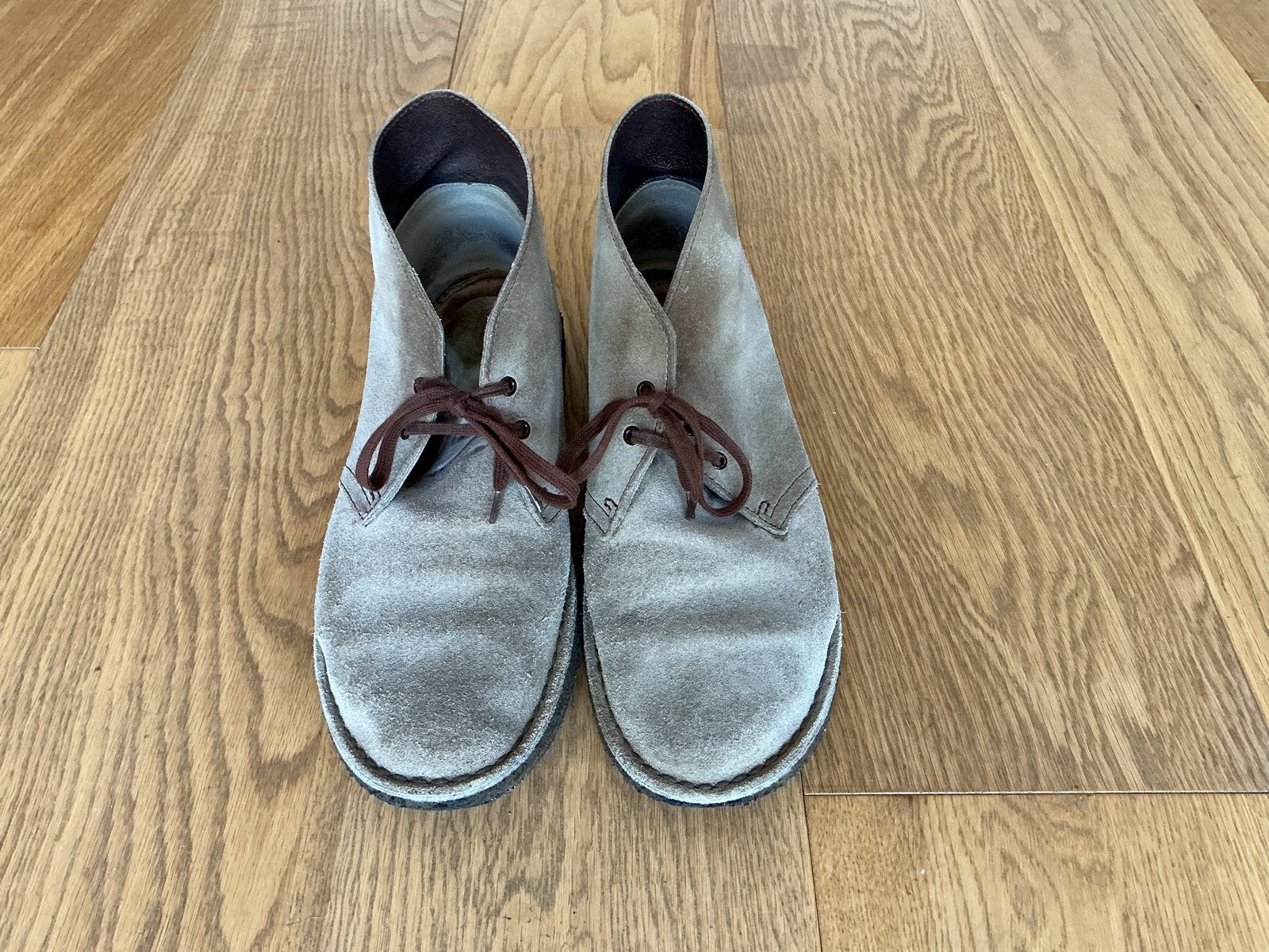 Clarks suède desert boots - Maat 42 kleur beige, Overige kleuren, Boots, Ophalen of Verzenden, Gedragen